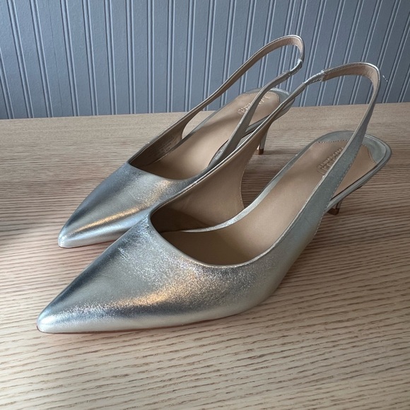 Lauren Ralph Lauren Lolah II Slingback Pump / Silver / Size: 9 - Picture 12 of 12